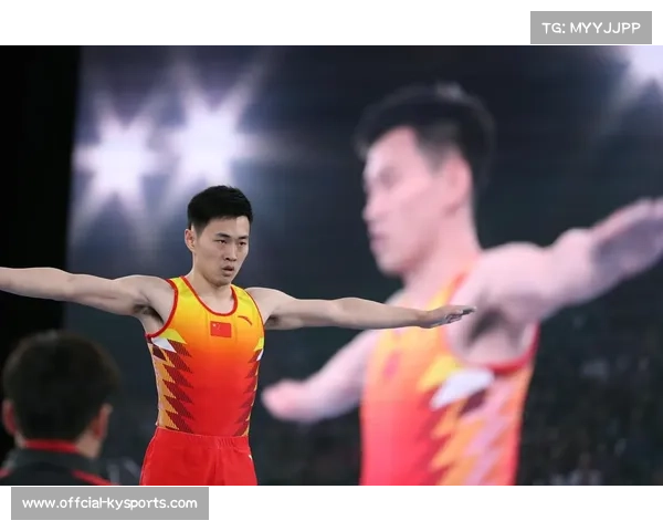 蹦床世锦赛中国南京结束，运动员展现高难度动作